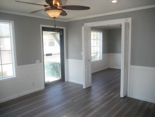 531 E Cleveland Ave, Monett, MO 65708